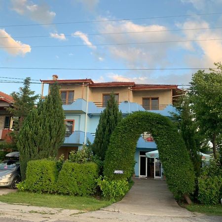 Vila Deni Tushemisht Exterior foto